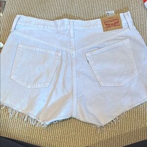 NWT Levi's 501 grey wash Women's Denim cut off Shorts size 32